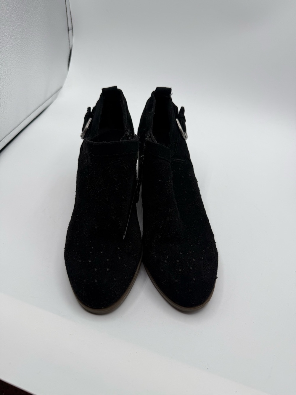 White Mountain Black Suede Ankle Booties Sz 8.5M